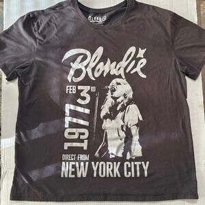 Blonde Short sleeve crew neck T-Shirt distressed  vintage Womens Size XL (16-18)